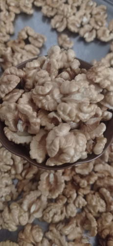 خرید مغز گردوی صادراتی سوپر تویسرکان دستچین پرچرب با ارسال سریع