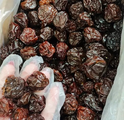 خرید آلو سیاه ملس امسالی تمیز و بهداشتی نهاوند با قیمت عالی | ارسال فوری